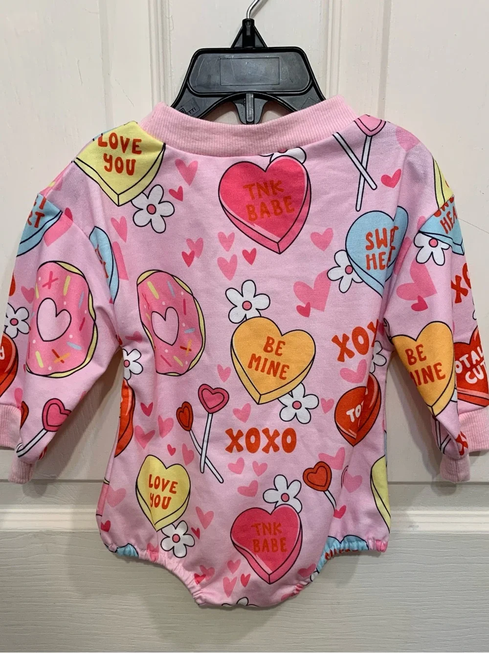 2 Infant Valentine Theme 1 Piece 0-3 Month Sleepers.          3637